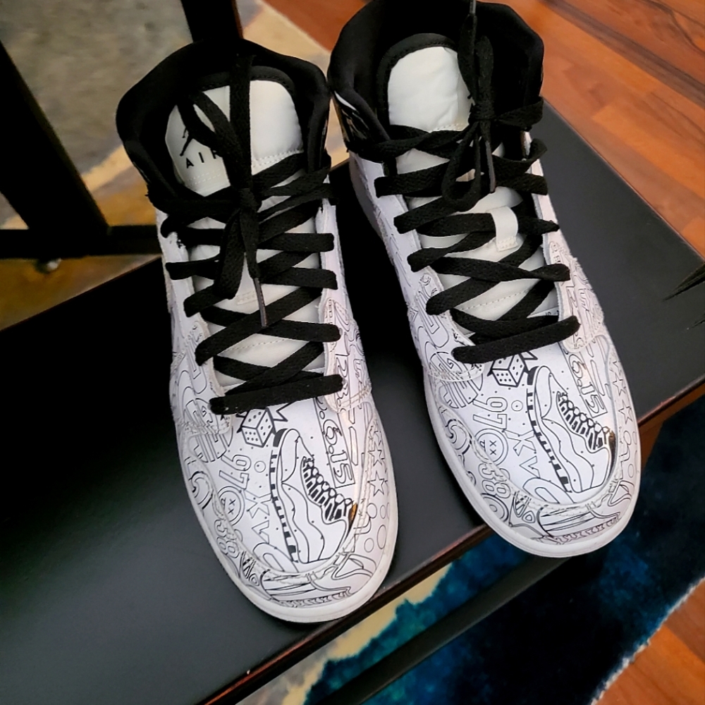 AIR JORDAN 1 MID SE TD 'DIY - Excellent Condition